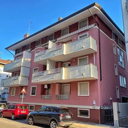 Holiday home Cardellino, Piccolo E Accogliente Dietro La