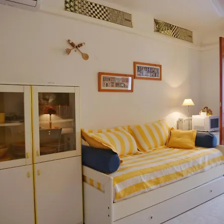 Cardellino, Piccolo E Accogliente Dietro La Σπίτι διακοπών