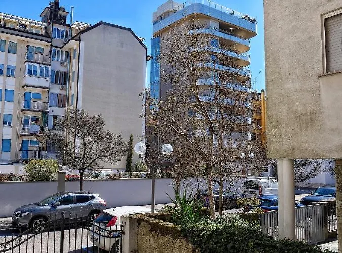 Cardellino, Piccolo E Accogliente Dietro La Σπίτι διακοπών *