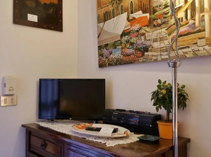 Cardellino, Piccolo E Accogliente Dietro La Σπίτι διακοπών *