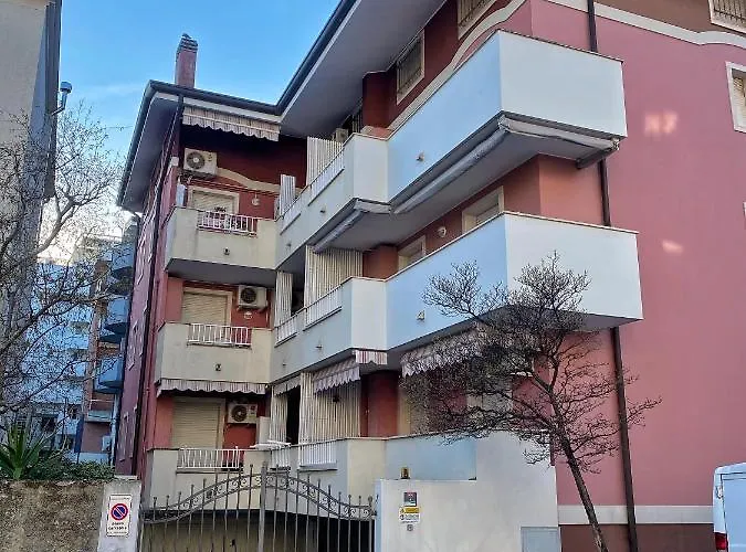 Cardellino, Piccolo E Accogliente Dietro La Σπίτι διακοπών